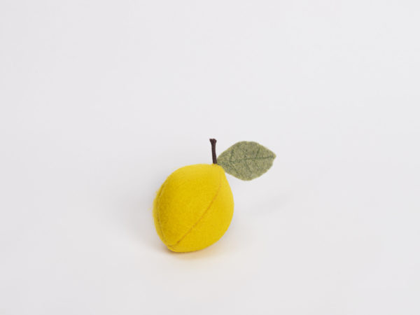 Citron jaune en feutrine